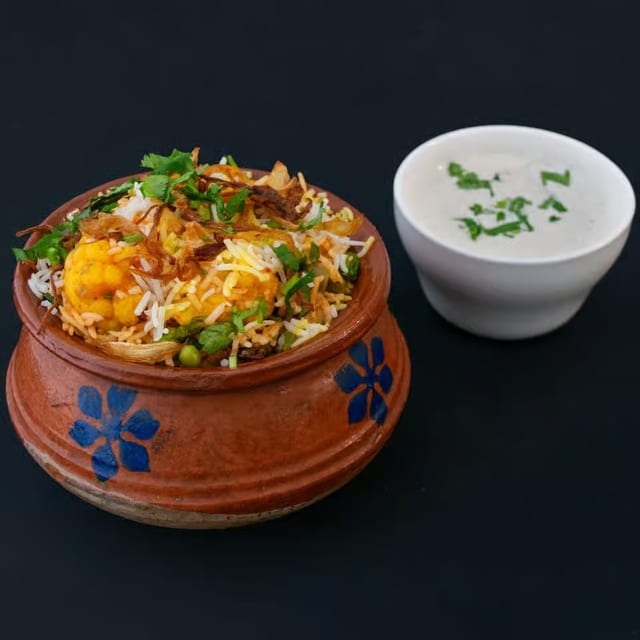 Vegetable Biryani Tray.